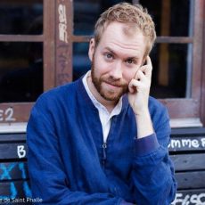 Vortrag des Schauspielers Calle Fuhr: „Aufstieg und Fall des Herrn René Benko“ mit Talk Runde (Unterhaltung / Freizeit | Neunkirchen)