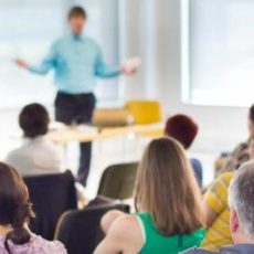 Rhetorik & Präsentation (Seminar | Frankfurt am Main) Rhetorik & Präsentation (Seminar | Frankfurt am Main)