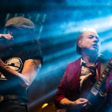 „Wunderland Rock Legends“ rollen wie eine Feuerwalze über die Bühne (Unterhaltung / Freizeit | Kalkar)
