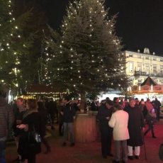 Weihnachtsmarkt auf dem Brunnenplatz (Unterhaltung / Freizeit | Bad Pyrmont) Weihnachtsmarkt auf dem Brunnenplatz (Unterhaltung / Freizeit | Bad Pyrmont)
