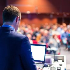 Die Kunst der Rede: Praxisorientierte Rhetorik – von der Struktur zur Praxis (Seminar | Kehl)