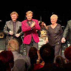 Christmas with Elvis – Dennis Jale & The Morris Family (Unterhaltung / Freizeit | Bad Nauheim) Christmas with Elvis – Dennis Jale & The Morris Family (Unterhaltung / Freizeit | Bad Nauheim)