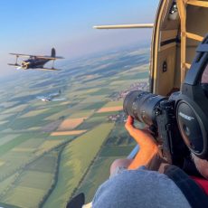 Behind the Lens – Air to Air – Luftfahrtfotografie selbst erleben (Workshop | Paulinenaue)