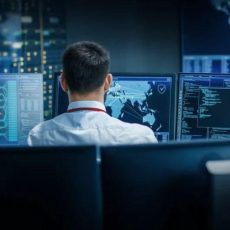 Webinar: Lokale Admins & Schatten-IT bändigen – Sicheres Endpoint-Management (Webinar | Online)