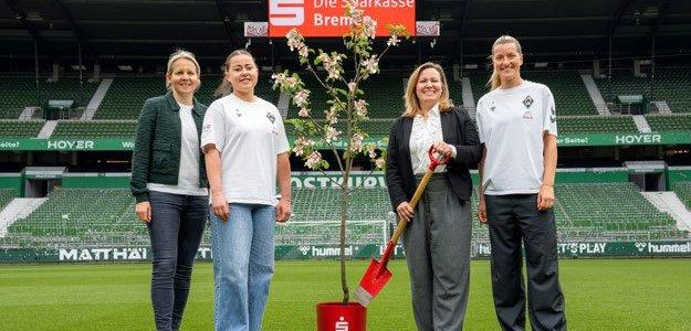 Einladung: Sparkasse Bremen wird Ärmelpartner der WERDERFRAUEN (Unterhaltung / Freizeit | Bremen) Einladung: Sparkasse Bremen wird Ärmelpartner der WERDERFRAUEN (Unterhaltung / Freizeit | Bremen)